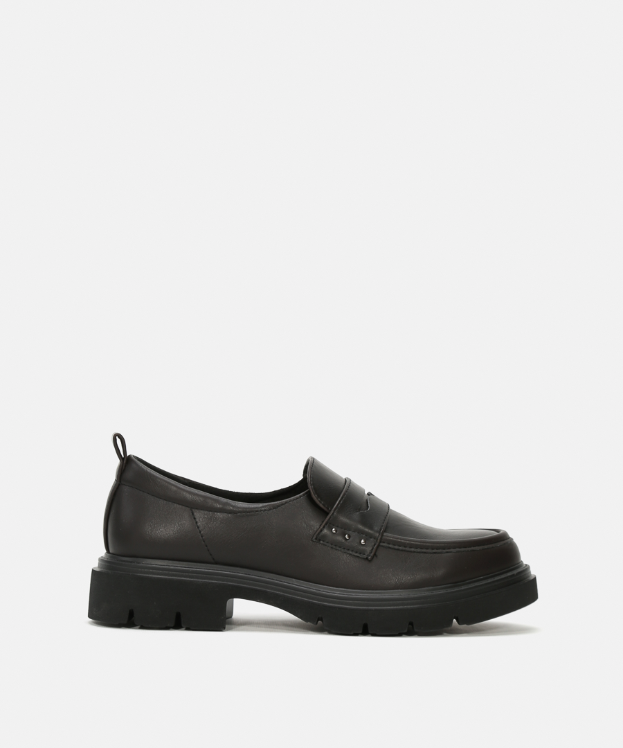 Mocasines detalle tachas image number null